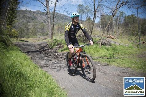 Duathlon Cross Del Vesuvio La Carica Dei 100 In Mountain Bike Per
