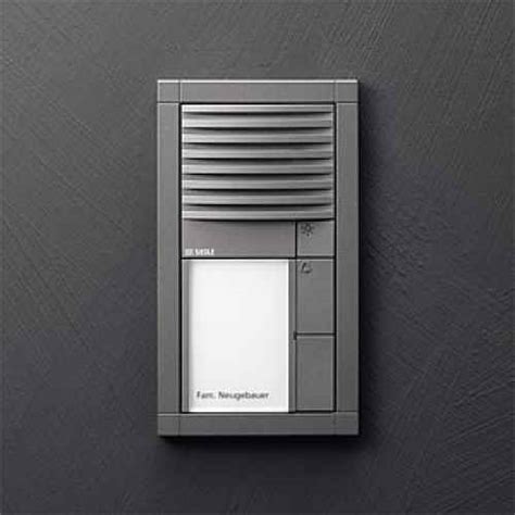Weitere ideen zu briefkasten, kasten, brief. Modern Sprechen und Klingel am Hauseingang Vario Siedle Modu