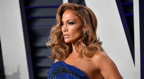 ✨ jlo beauty is available now! Jennifer Lopez si esibirà in Israele: boicottatori ...