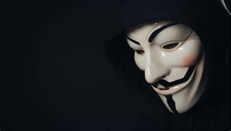 Anonymous originated in 2003 on the imageboard 4chan representing the concept of many online and offline community users simultaneously existing as an anarchic. El Popular - ¿Anonymous estuvo detrás de la caída de ...