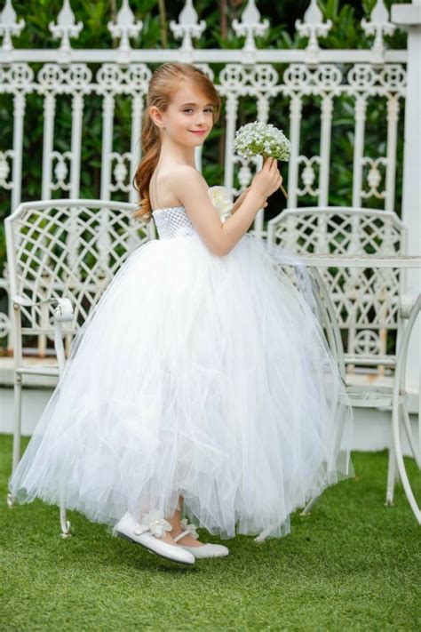 Toutes les robes de princesse, tailles de 1 à 12 ans, créations avant de passer commande, nous vous conseillons de prendre les mesures de votre petite princesse et vous référer à notre tableau si vous souhaitez trouver une robe pour votre petite fille qui a entre 8 ans et 12 ans pour porter à un. 56 idées pour choisir et faire la plus jolie coiffure de ...
