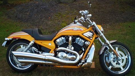There's also a 240mm rear tire kit available in late 2005 through genuine motor parts and accessories. 2006 Harley Davidson V-Rod - YouTube