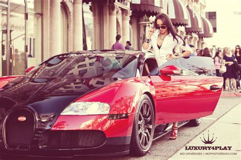 Cars And Girls Bugatti Veyron Flanked By Model Gtspirit