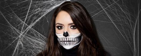 Were Dead Over How Good This Skeleton Halloween Makeup Is Easy