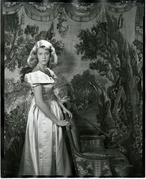 Vogue 8 By Cecil Beaton