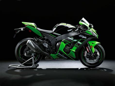 Heres A Walk Around Of The 2016 Kawasaki Ninja Zx 10r