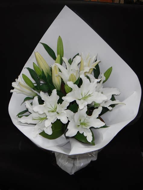 Oriental Lilly White Bouquet Flower Wholesalers Takapuna