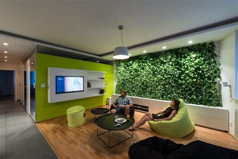 This bratislava wohnung is for verkauf and has 3 bedrooms, 2 full baths, 1 partial baths. Frische Wohnung, Bratislava, Slowakei | RULES Architekten