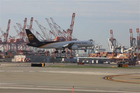 Jfk Newark Liberty Air Cargo Helping Sustain Nations Health Air Cargo