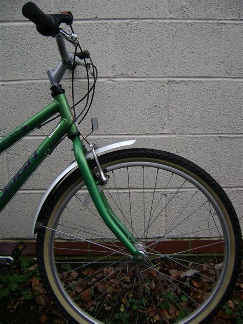 There are all types of used bikes that you can see on our site including second hand mountain bikes and bmx's so no matter what you're looking for you. Bikes Etc: How to buy a second hand bicycle...