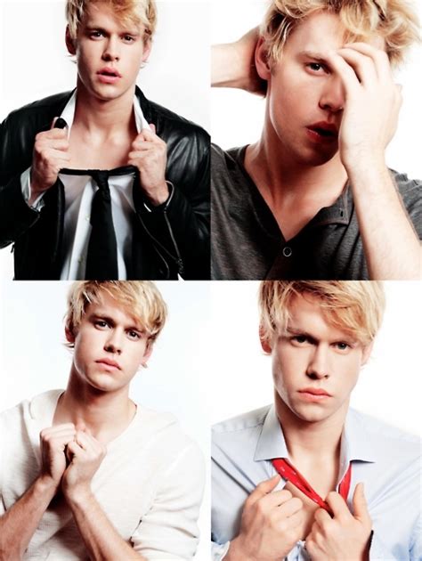 Glee Cast.