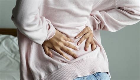 Back Pain Could Be Pancreatic Cancers First Sign Expert