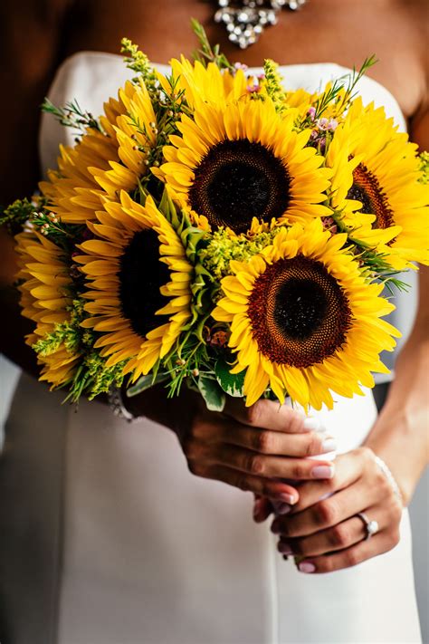 From red to purple to rainbow flowers, search wedding flowers by color and quickly see what your choices are. Yellow Sunflower Bridal Bouquet | Sunflower wedding ...