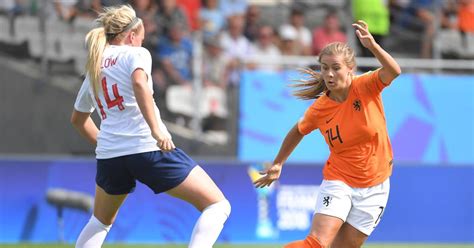 Voetbal is een nationale sport in engeland. 'Jonge Leeuwinnen' in kwartfinale WK onderuit tegen ...