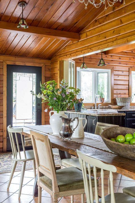 But it only works when the undertones are right. The curse of orange knotty pine walls (With images) | Knotty pine walls, Pine wood walls, Pine walls