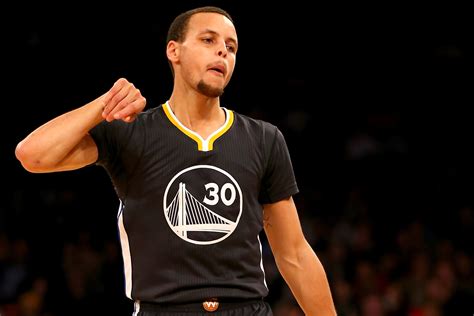 Stephen Curry gets hot to save Warriors from ‘horrible’ game