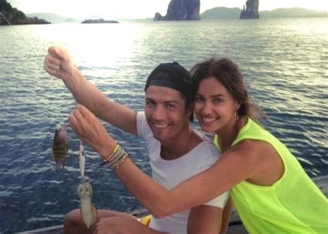 I think she became a member in our family, she told the press at the theatrical premiere of os 39 degraus, at casino estoril. Cristiano Ronaldo e Irina Shayk mais próximos por causa do ...