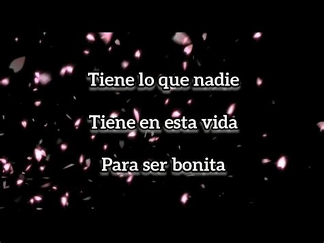 Su primer amor (x2) es callada, timida, inocente y tiene la mirada, le tomo la mano y siente algo extraño. 17 AÑOS - SEGUNDO ROSERO EN LETRA Chords - Chordify