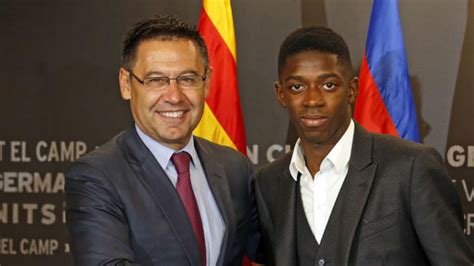 English is written with the latin alphabet. Presiden Barcelona Ambil Alih Situasi Dembele : Okezone Bola