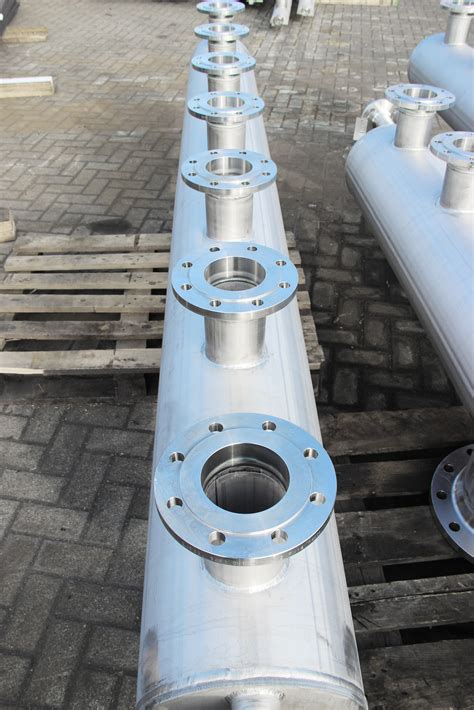 Stainless steel piping and manifolds | NMH
