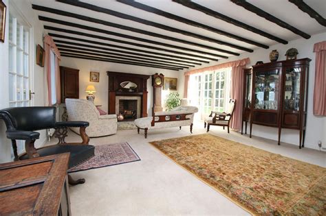Inside Aran Cottage In Lowdham Nottinghamshire Live