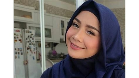 Inilah 10 Potret Nagita Slavina Saat Kenakan Hijab Pesonanya Bikin