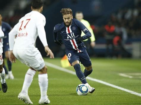 De hecho, maignan ha acabado 20 veces imbatido, más que. Neymar returns, PSG beat Lille in Ligue 1 | Central ...