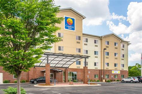 Comfort suites wants your work day to be as efficient as if you were in the office, which is why their hotel offers a business whether you are traveling for leisure or business, alone or with the family, comfort suites hotel will ensure that your trip to huntsville is a success. Comfort Inn in Huntsville, AL - (256) 562-2...