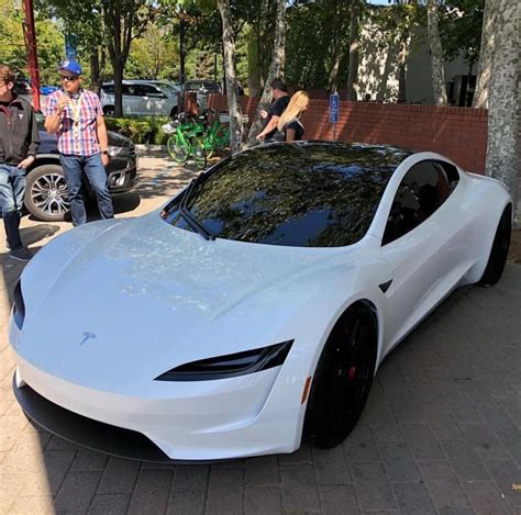 Tesla model 3 is expected to be launched in india by 2021. Pin by Karen 💅🏻 on Random | Tesla roadster, Cars ...