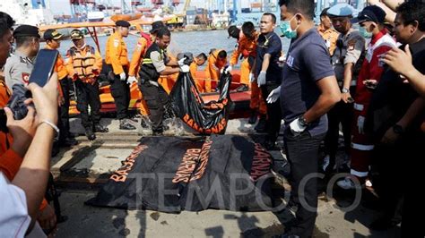 Enam Kantong Jenazah Korban Lion Air JT 610 Tiba Di Tanjung Priok
