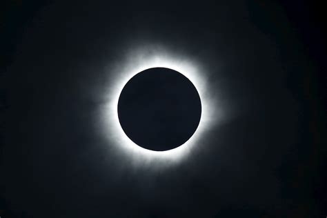 Total Solar Eclipse Stunning Total Solar Eclipse Pictures Cbs News