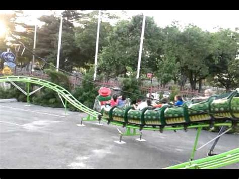 A massive roller coaster built block by block! Crocodile Roller Coaster - Crocodile