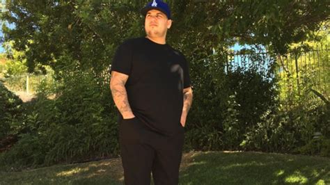Rob kardashian took to twitter on wednesday to promote a hair growth supplement, pictured sporting a small bald patch in march in la. Rob Kardashian Shows off Impressive Weight Loss - YouTube