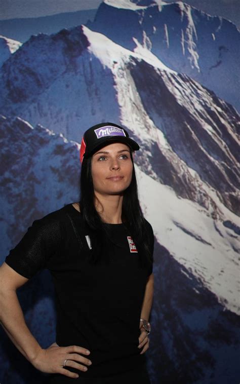 Austrian former alpine ski racer and olympic gold medalist. Anna Veith schielt auf Edelmetall - Vorarlberger ...