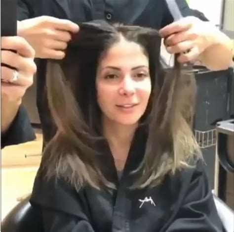 (أَنا زعيمٌ ببيتٍ في ربَضِ الجنَّةِ، لمن ترَكَ المراءَ، وإن كانَ محقّاً، وببيتٍ في وسطِ الجنَّةِ، لمن ترَكَ الكذبَ، وإن كانَ مازحاً، وببيتٍ. جولولي | منى زكي في لوك جديد.. شاهد
