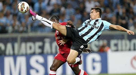 Leistungsdaten aktuelle saison von eduardo vargas (clube atlético mineiro) einsätze tore vorlagen karten alle wettbewerbe. Vargas delantero fichaje Valencia - MARCA.com