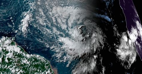 El centro nacional de huracanes informó este lunes que una zona de baja presión se encuentra cerca de barbados y tiene alta posibilidad de convertirse en un ciclón tropical. Disturbio 92L: El próximo ciclón del Atlántico - Huracanes ...