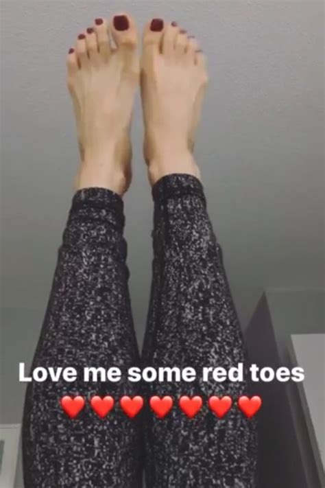 Stephanie Bennetts Feet