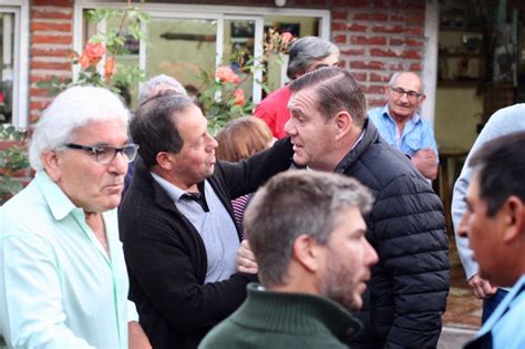 Jueves, 08 de abril de 2021. Montenegro, con vecinos del Barrio Belgrano: "Seguimos ...