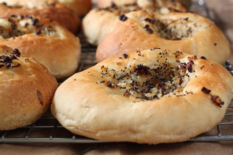 Check spelling or type a new query. 15 Jenis Roti Terkenal di Dunia Yang Ada di Indonesia - PT ...
