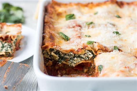 Easy Vegetable Lasagna | Recipe | Vegetable lasagna, Easy vegetable lasagna, Lasagna