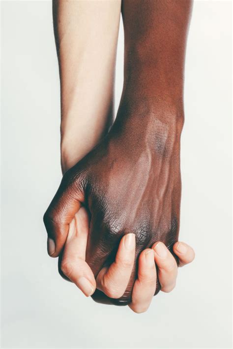 Interracial Couple Holding Hands Hand Fotografie Händchen Haltendes Paar Zeichenvorlagen Hände