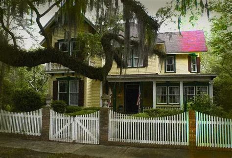 Avera Clarke House Bed And Breakfast Frightfind
