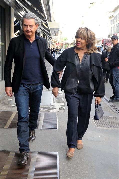 Photo Tina Turner Accompagn E De Son Mari Erwin Bach Fait Du