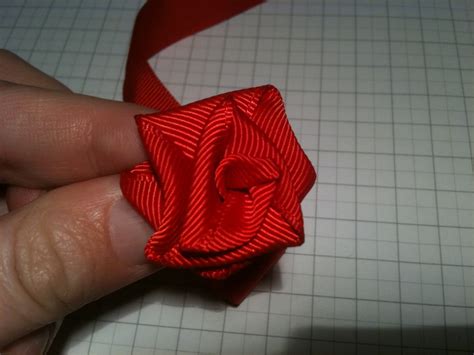 sparklyshinystuff ribbon rose tutorial