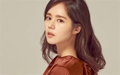 Han Ga In Shares Why She Decided To Marry At The Young Age Of 24 Allkpop
