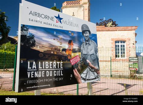 Le Musée Airborne à Sainte Mère Eglise Normandie France Photo Stock