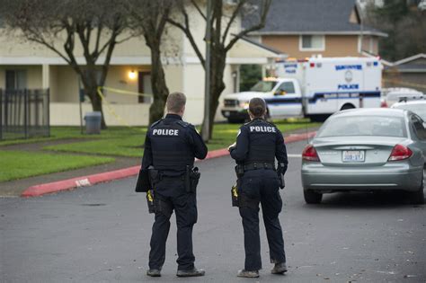 Names of officers in Vancouver shooting death released - The Columbian