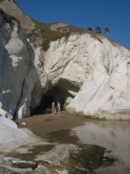 Checking Out The Caves Shell Beach Ca Shell Beach California Dreamin