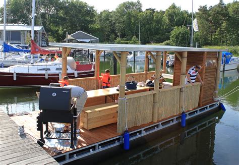 Bbq And Party Boats Your Party On Water